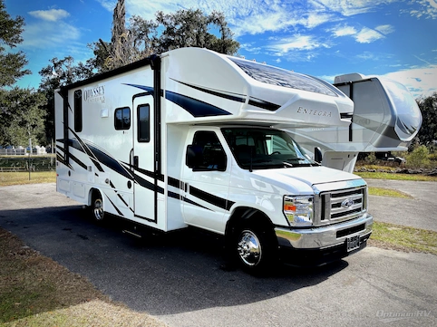 Used 2024 Entegra Odyssey SE 22CF Featured Photo