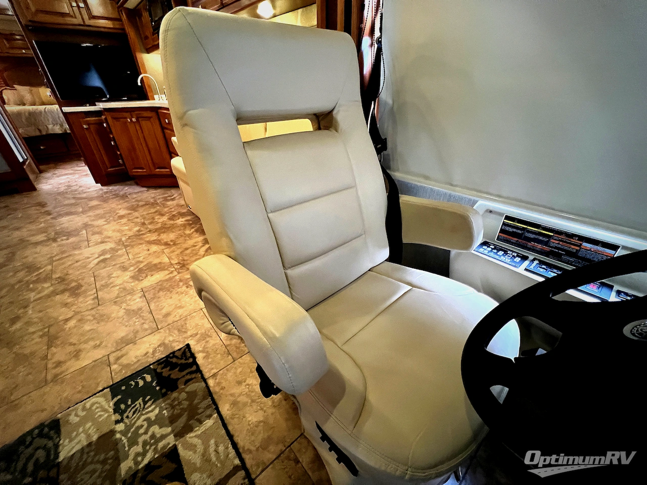 2013 Tiffin Allegro Breeze 32 BR Photo 9