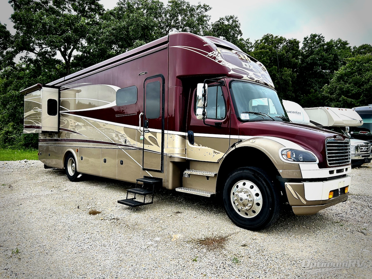 2020 Dynamax DX3 34KD Photo 1