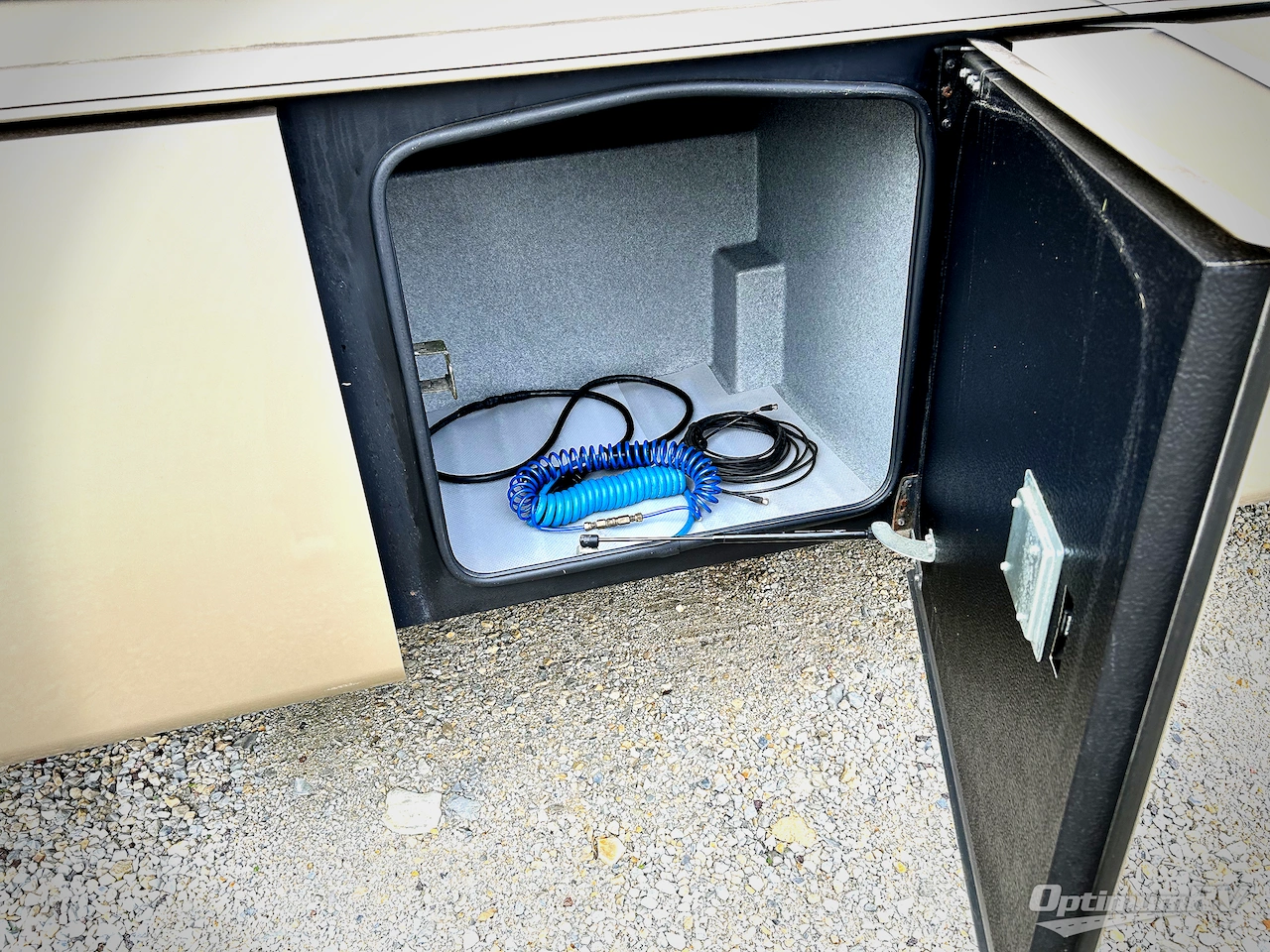 2020 Dynamax DX3 34KD Photo 26