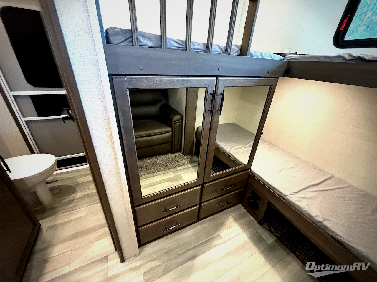 2023 Grand Design Solitude S-Class 3740BH Photo 27