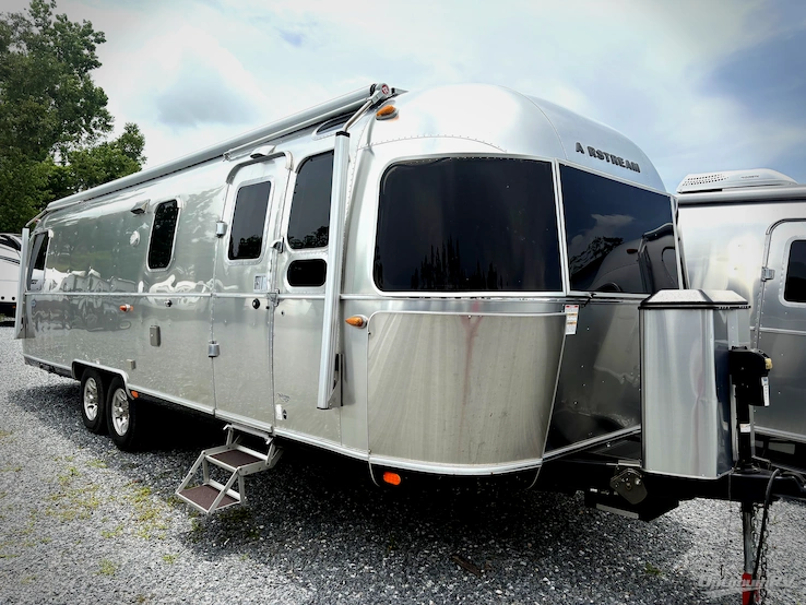 2021 Airstream Globetrotter 30RB RV Photo 1