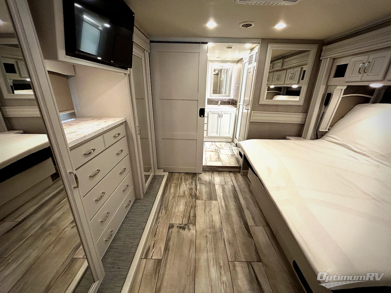 2022 Holiday Rambler Endeavor 38W Photo 17