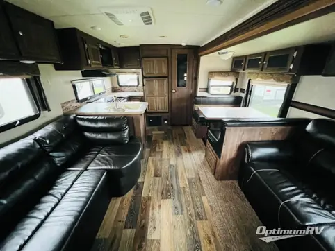 2017 Forest River Rockwood Ultra Lite 2902WS RV Photo 2