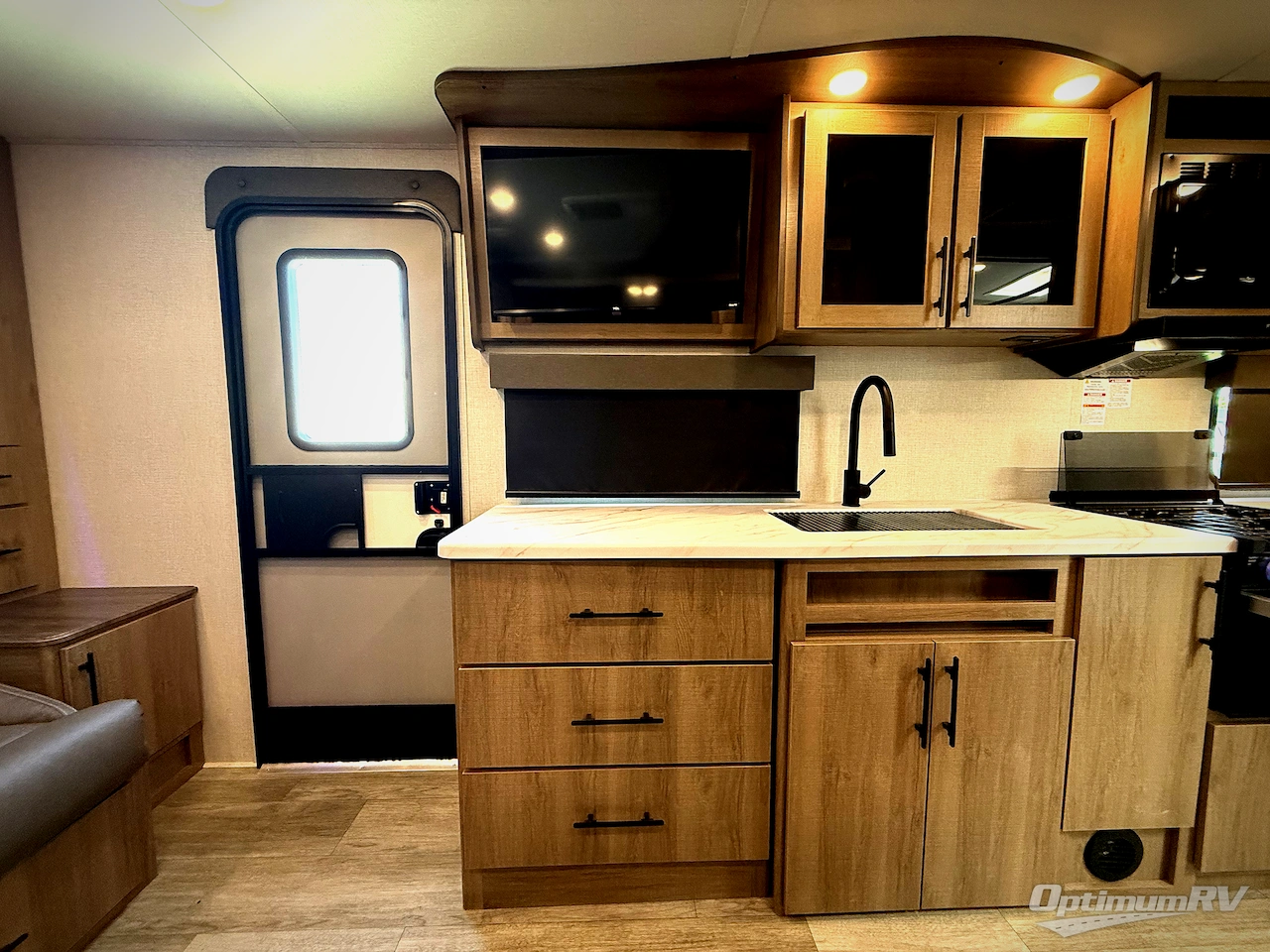 2023 Grand Design Imagine XLS 17MKE Photo 10