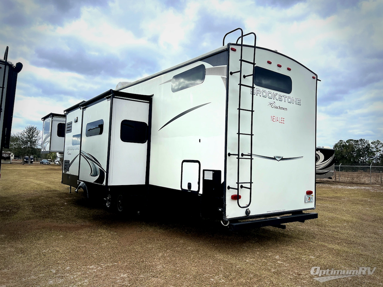 2020 Coachmen Brookstone 344FL Photo 2
