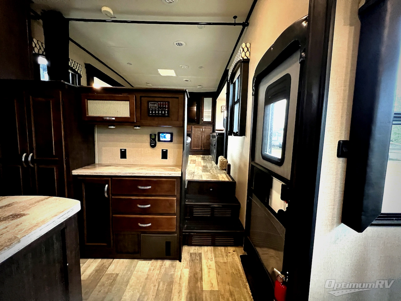 2020 Coachmen Brookstone 344FL Photo 6