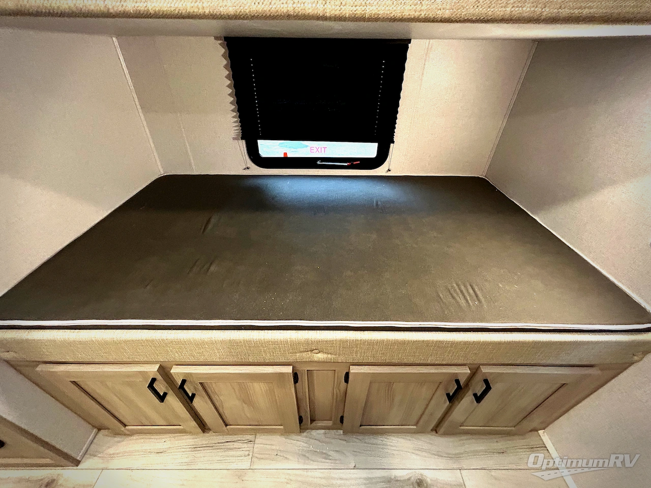 2025 East To West Della Terra 312BH Photo 17