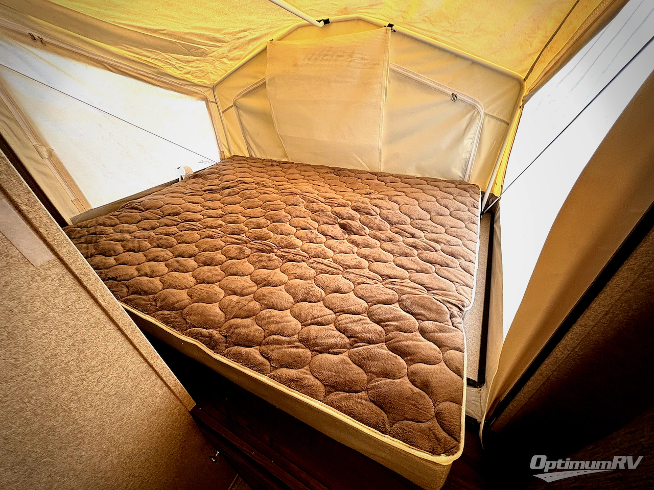 2018 Forest River Rockwood Roo 233S Photo 16