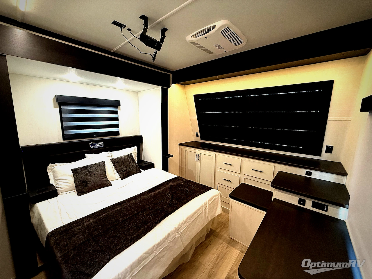 2026 Forest River Vengeance Rogue Armored 26L140 Photo 22