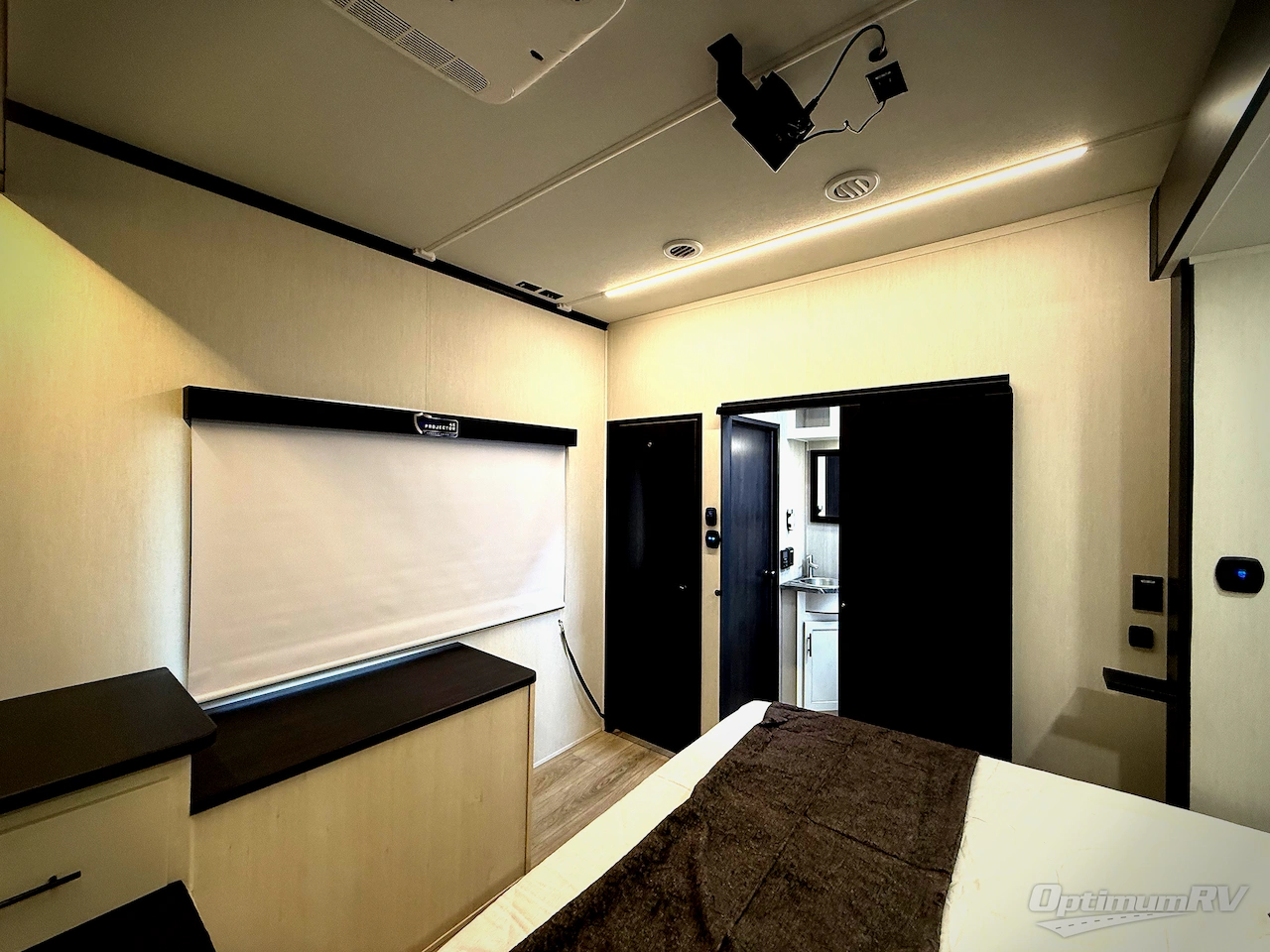 2026 Forest River Vengeance Rogue Armored 26L140 Photo 23