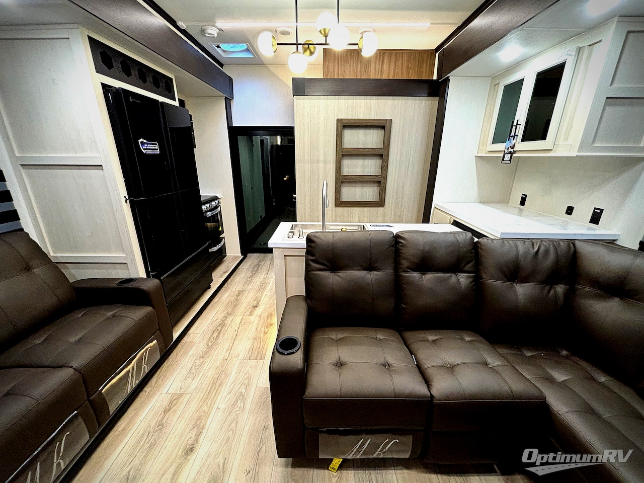 2026 Forest River Vengeance Rogue Armored 391T145 Photo 4