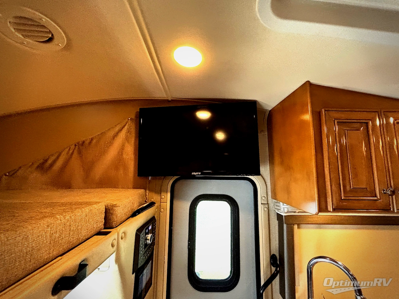 2018 Thor Synergy SD24 Photo 12