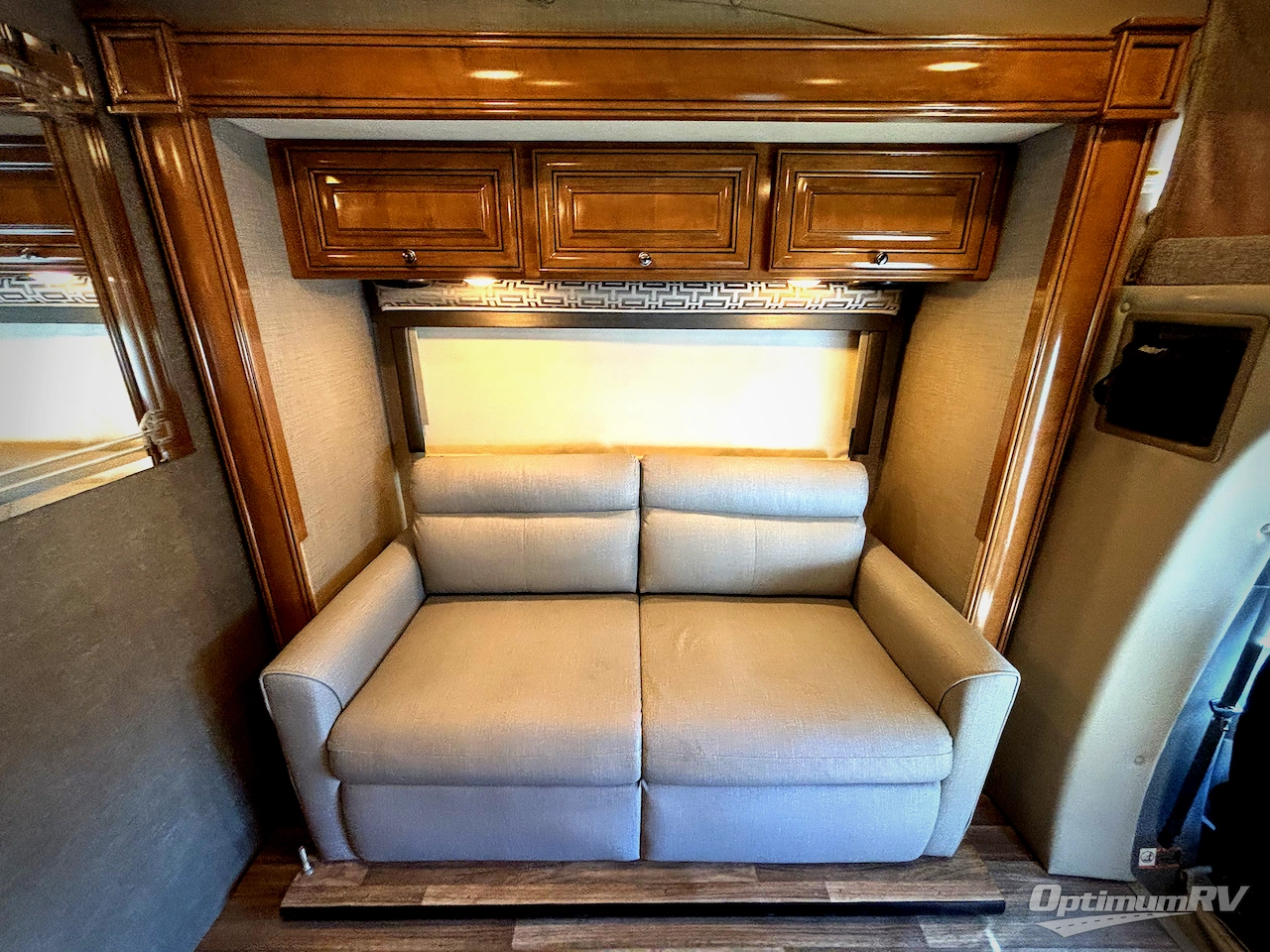 2018 Thor Synergy SD24 Photo 14