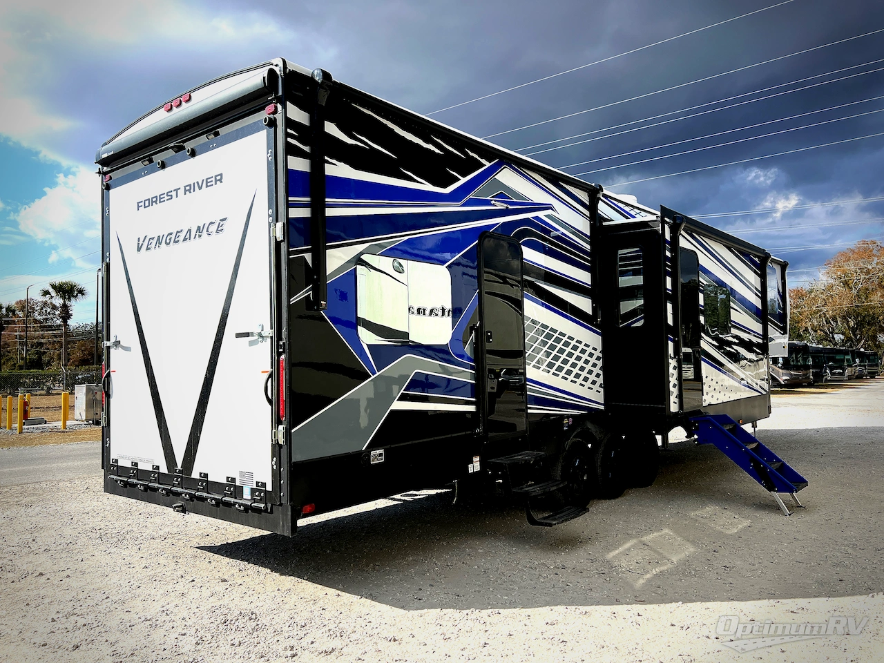 2026 Forest River Cherokee Vengeance 4413 Photo 3