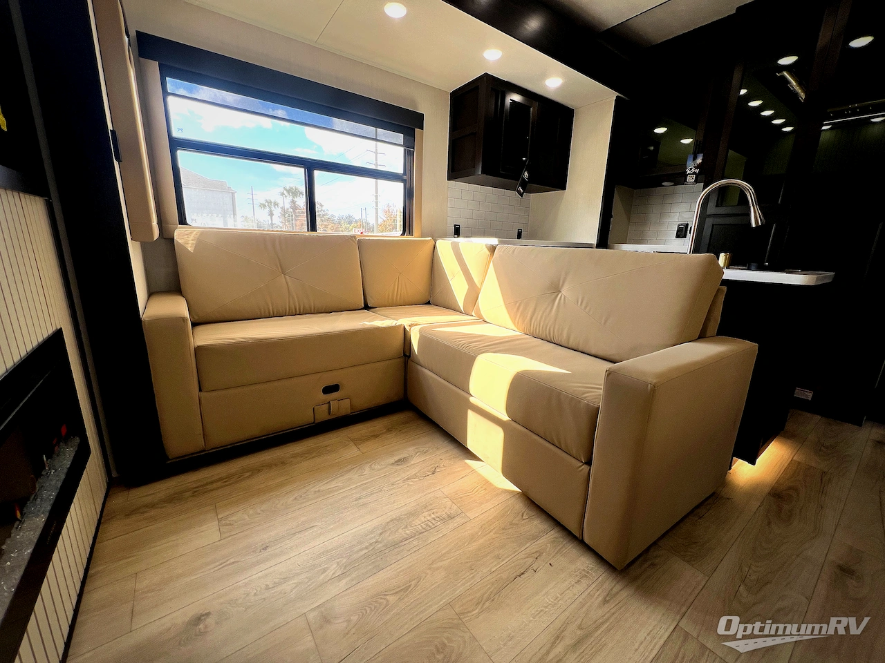 2026 Forest River Cherokee Vengeance 4413 Photo 7