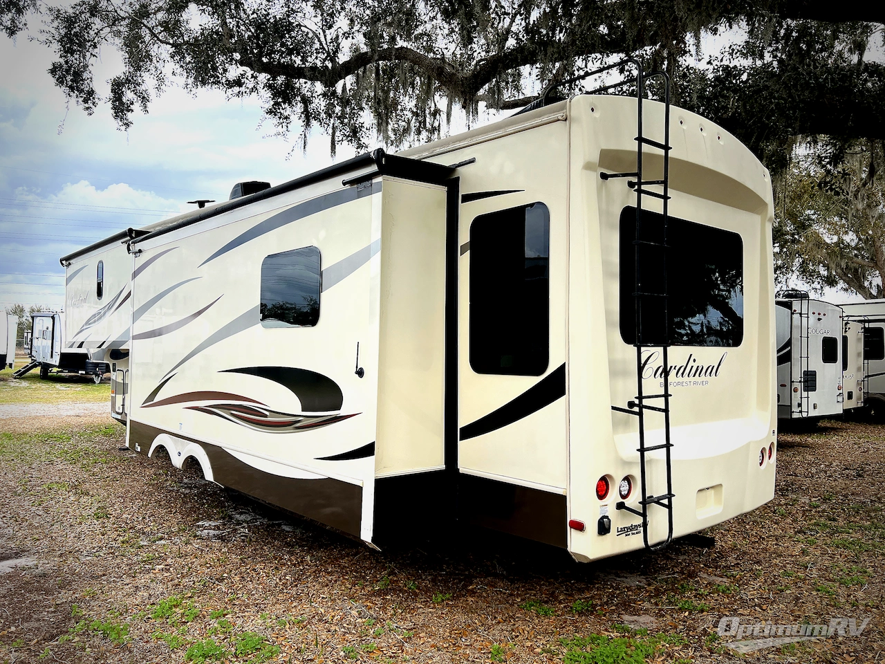 2016 Forest River Cardinal 3850RL Photo 2