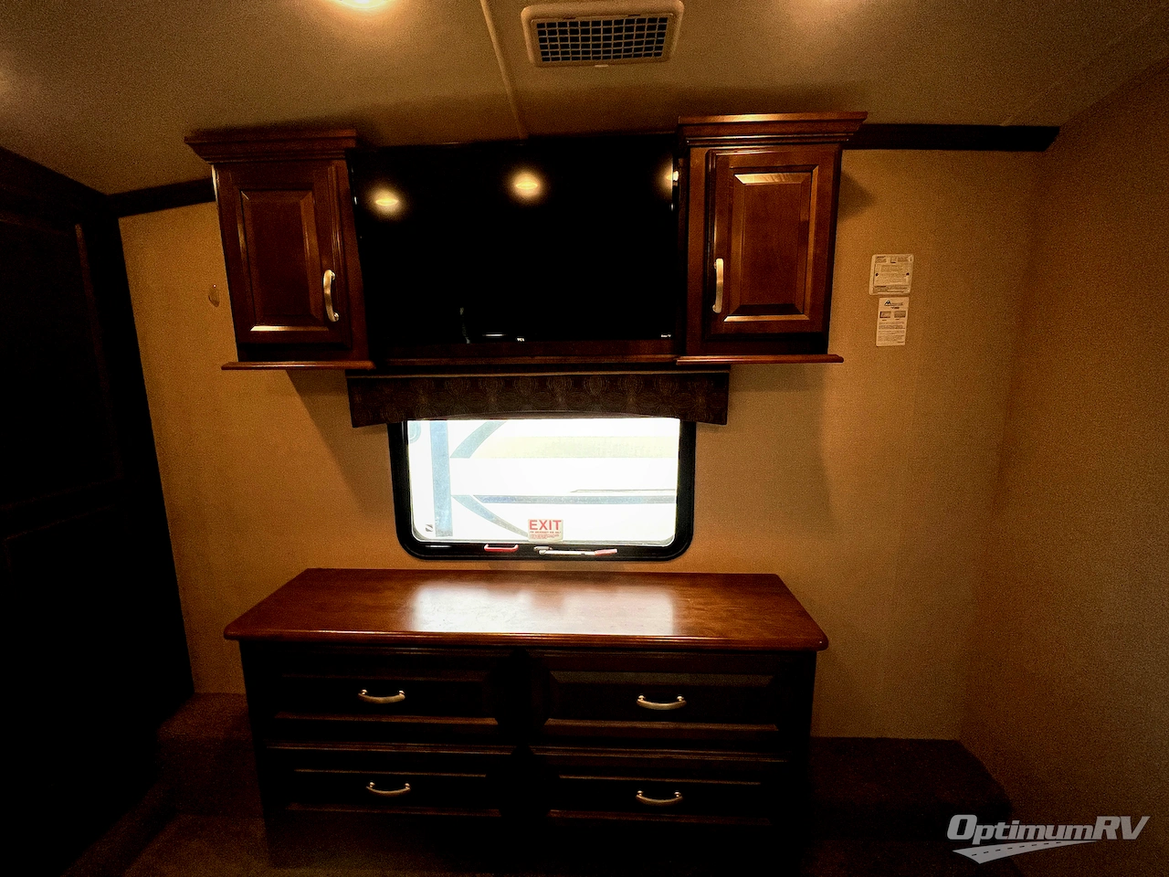 2016 Forest River Cardinal 3850RL Photo 20