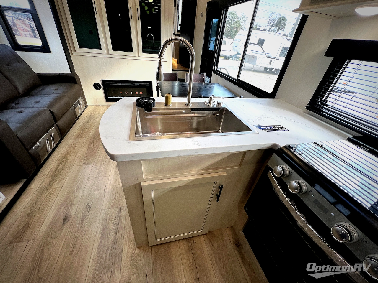 2026 Forest River Vengeance Rogue Armored 4015 Photo 9