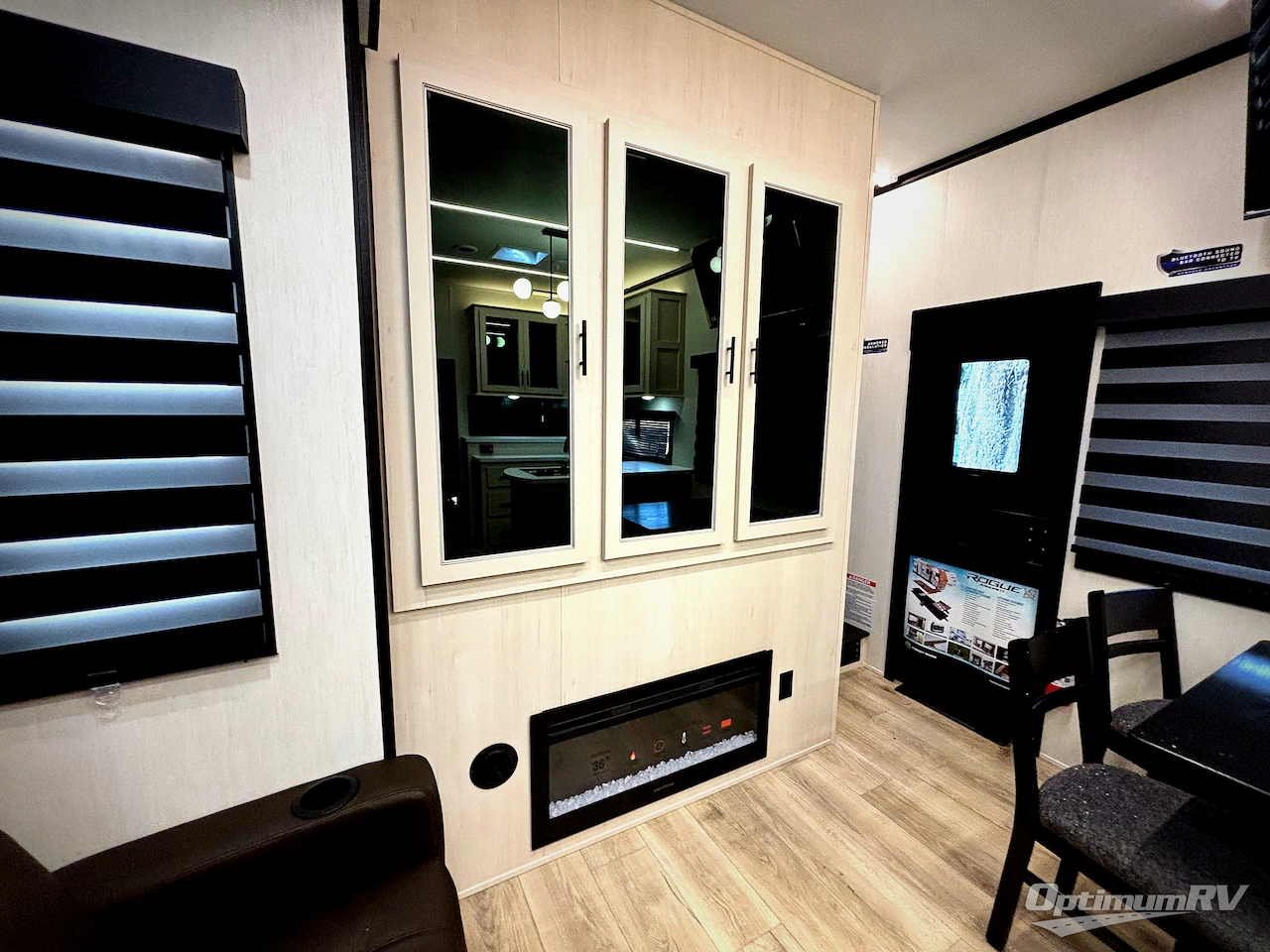 2026 Forest River Vengeance Rogue Armored 4015 Photo 15