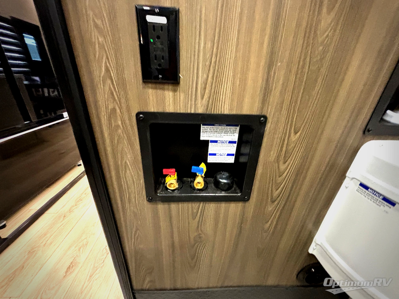 2026 Forest River Cherokee Rogue Armored 4015 Photo 22