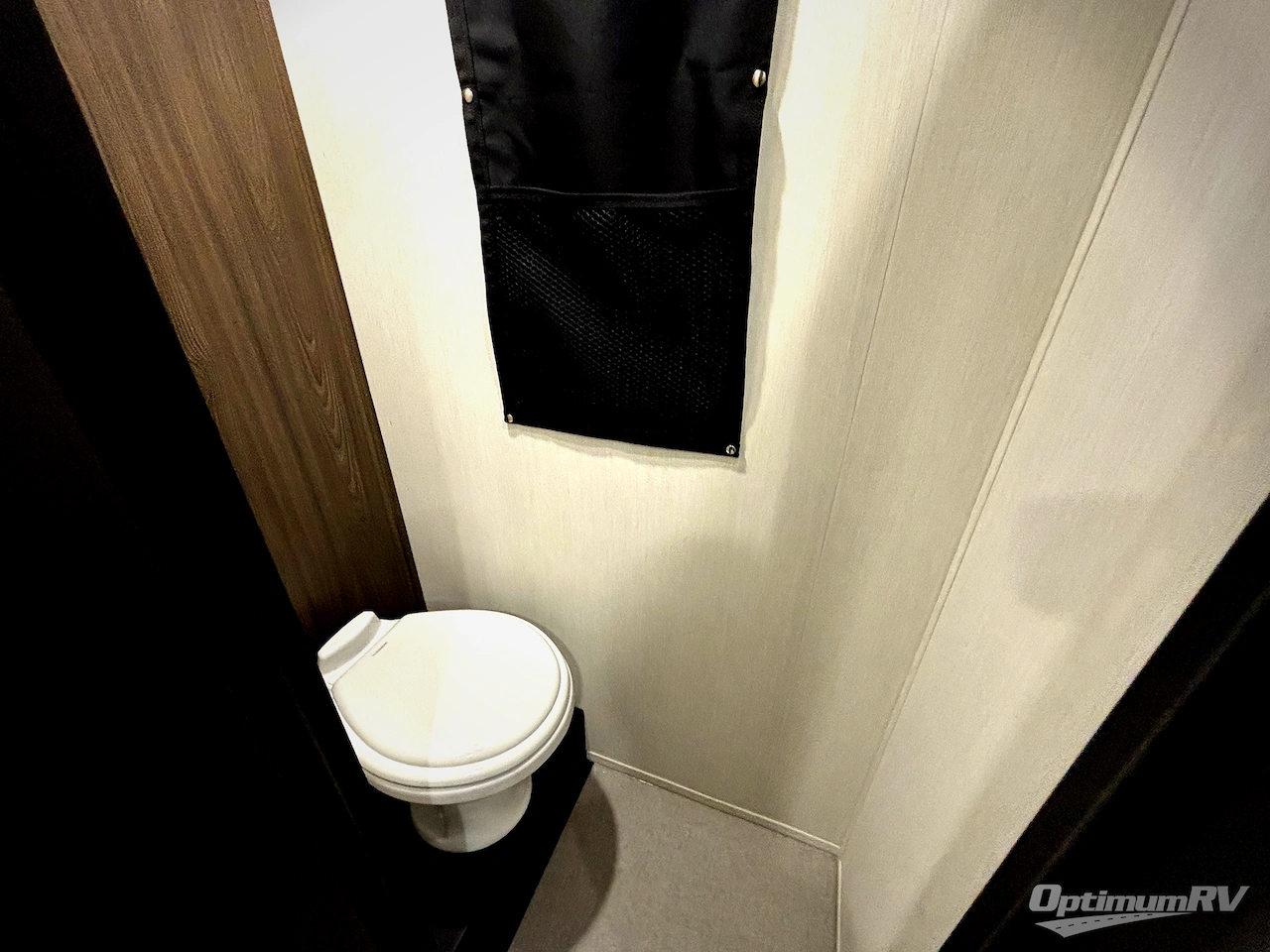 2026 Forest River Cherokee Rogue Armored 4015 Photo 24