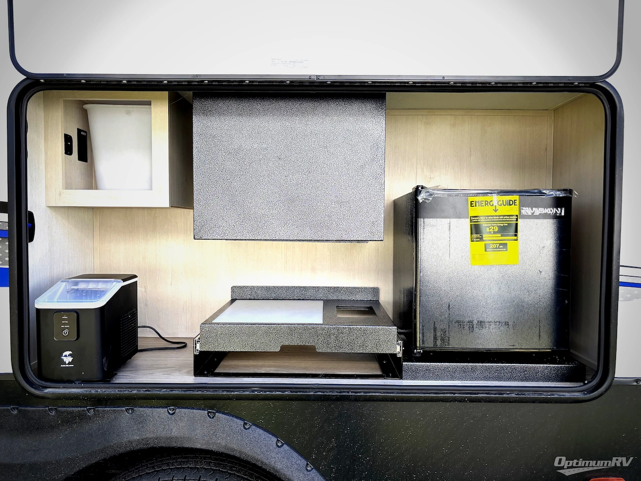 2026 Forest River Cherokee Rogue Armored 4015 Photo 25