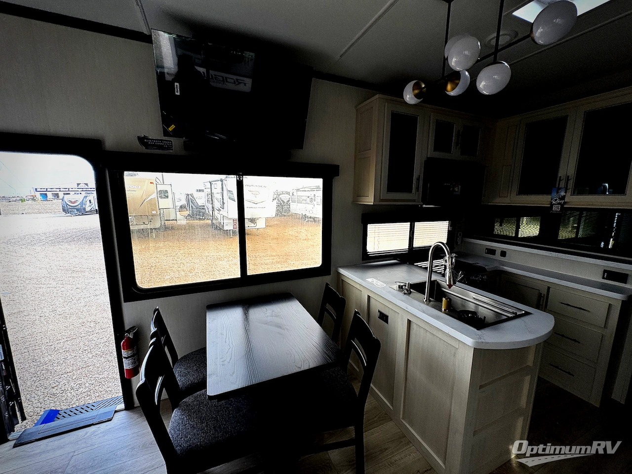 2026 Forest River Cherokee Rogue Armored 4015 Photo 4