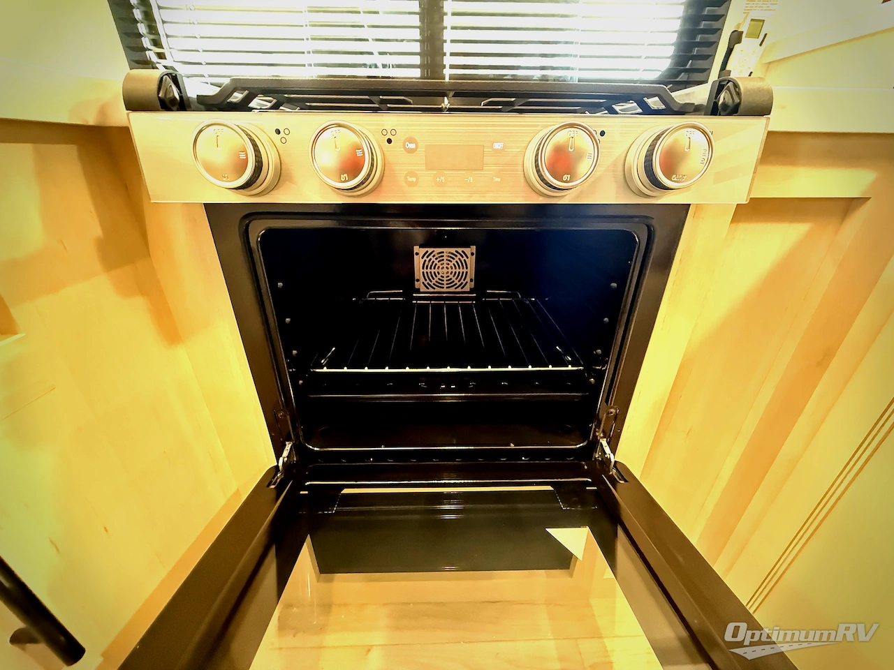 2026 Forest River Cherokee Rogue Armored 4015 Photo 12