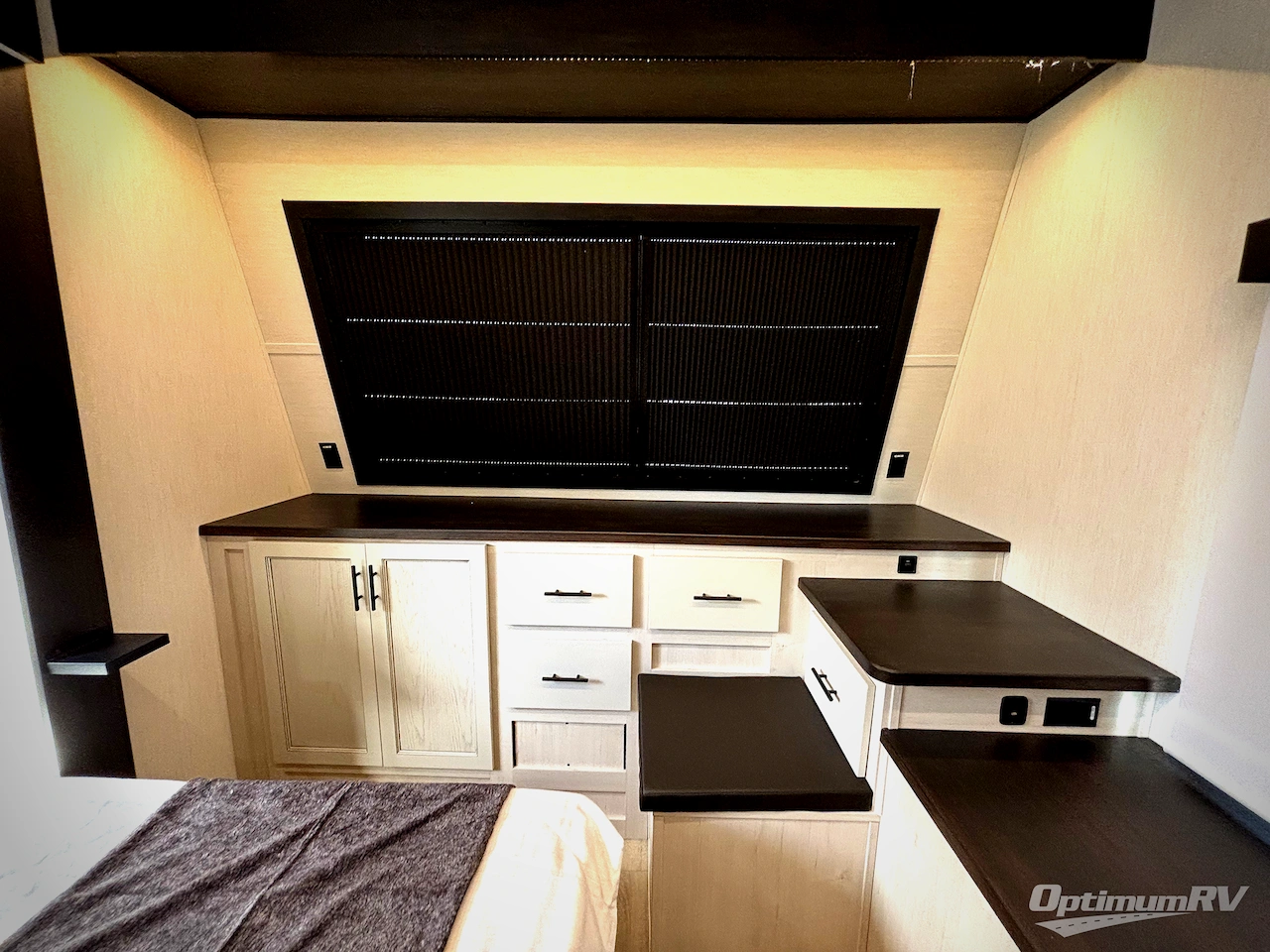 2026 Forest River Cherokee Rogue Armored 32L132 Photo 10