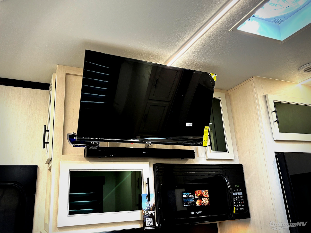 2026 Forest River Cherokee Rogue Armored 32L132 Photo 15