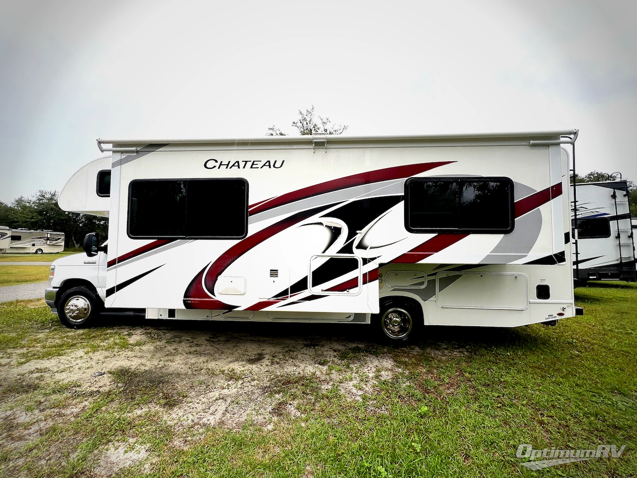 2022 Thor Chateau 27R Photo 2