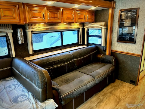 2017 Thor Aria 3601 RV Photo 3