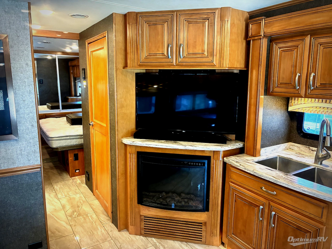 2017 Thor Aria 3601 Photo 5
