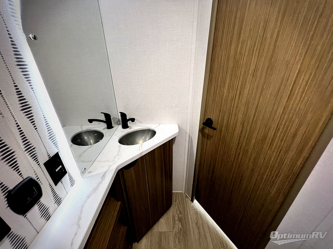 2026 Forest River Wildwood FSX LE 266BHLE Photo 12