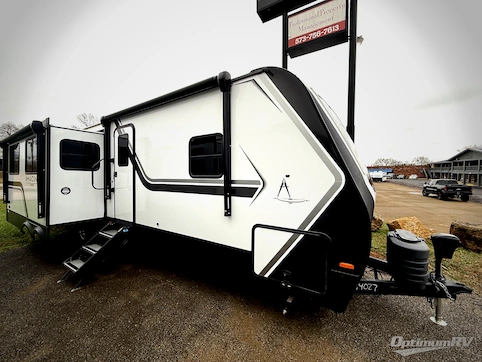 New 2025 Grand Design Imagine 2970RL Featured Photo