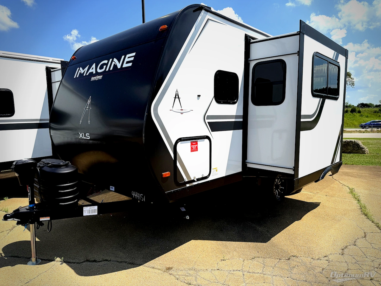 2026 Grand Design Imagine XLS 17MKE Photo 2