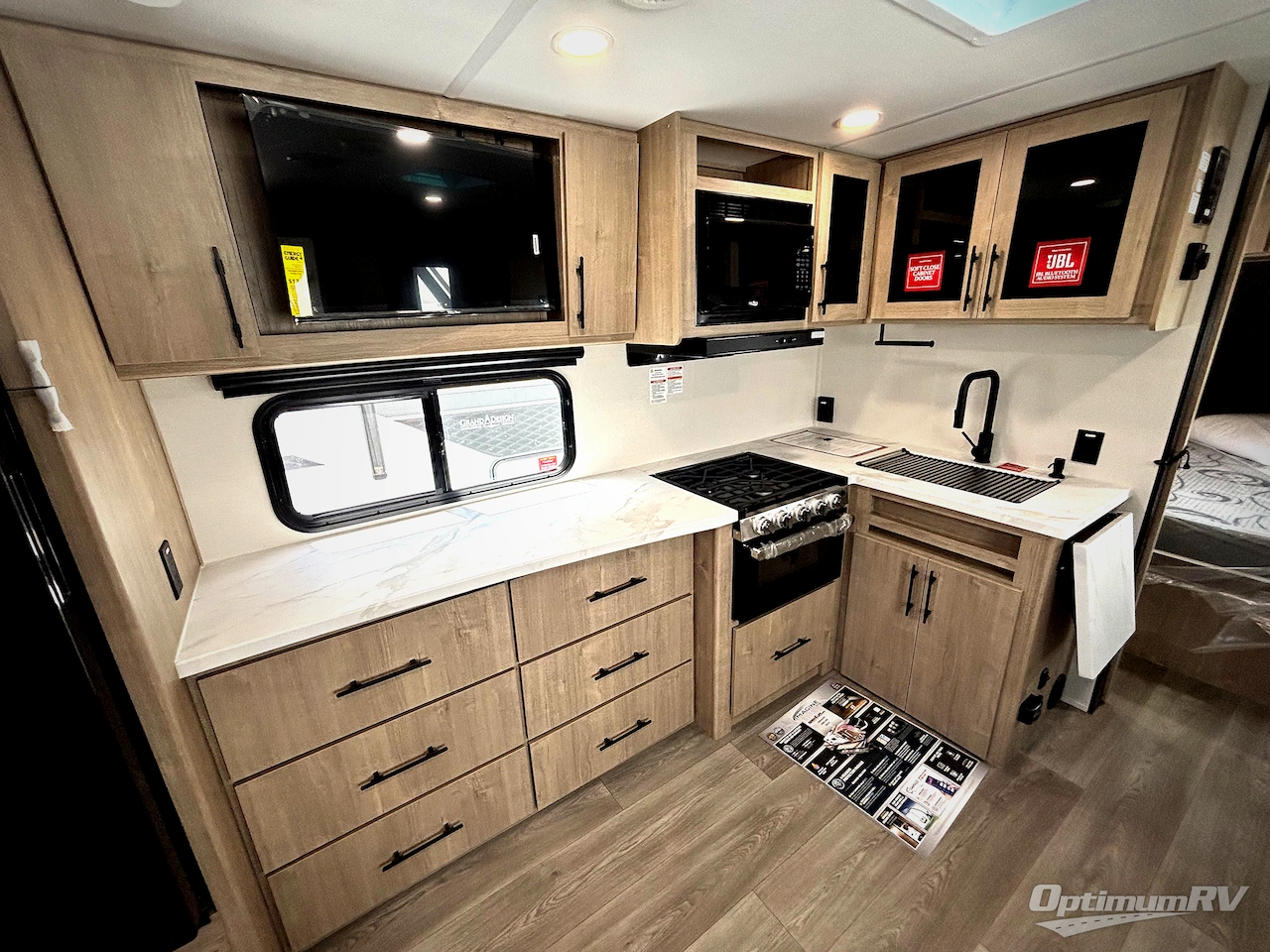 2026 Grand Design Imagine XLS 22RBE Photo 5