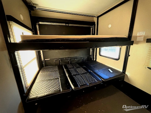 2019 Keystone Impact 341 RV Photo 4