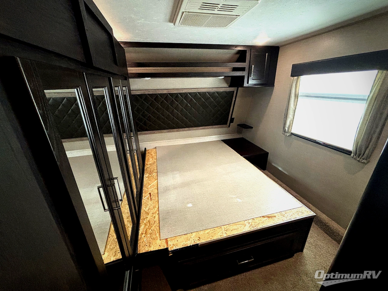 2019 Keystone Impact 341 Photo 18