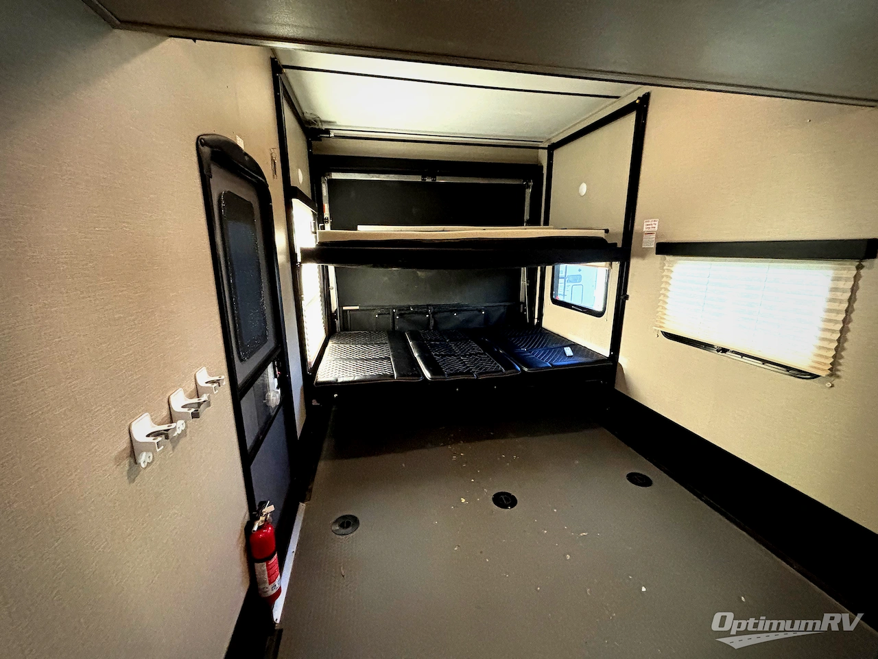 2019 Keystone Impact 341 Photo 26