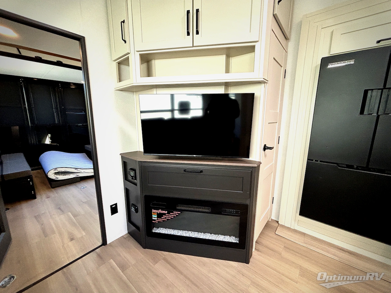 2026 Grand Design Momentum G-Class 350G Photo 6