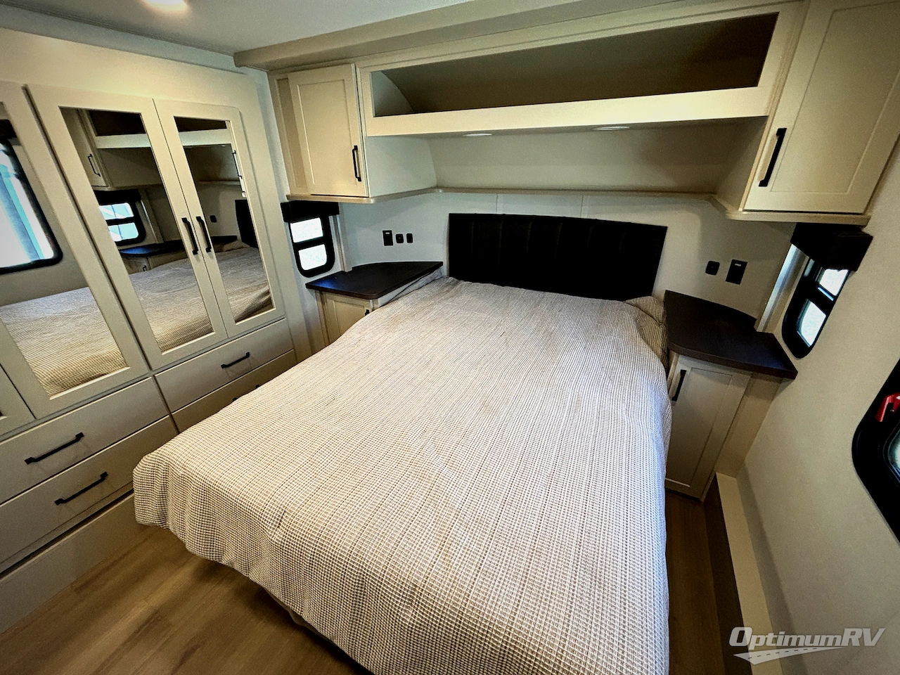 2026 Grand Design Momentum G-Class 350G Photo 17