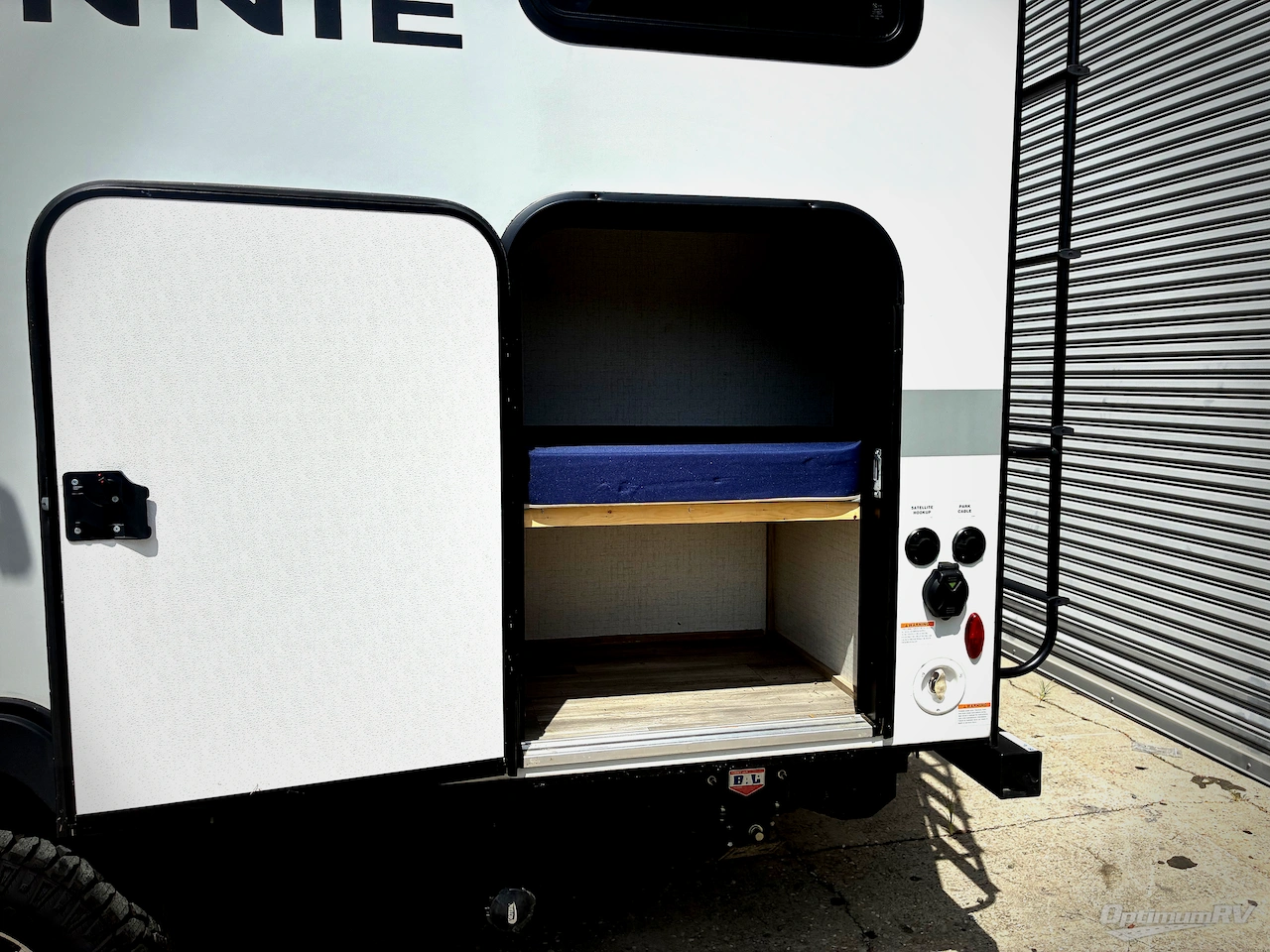 2022 Winnebago Towables Micro Minnie 2306BHS Photo 4