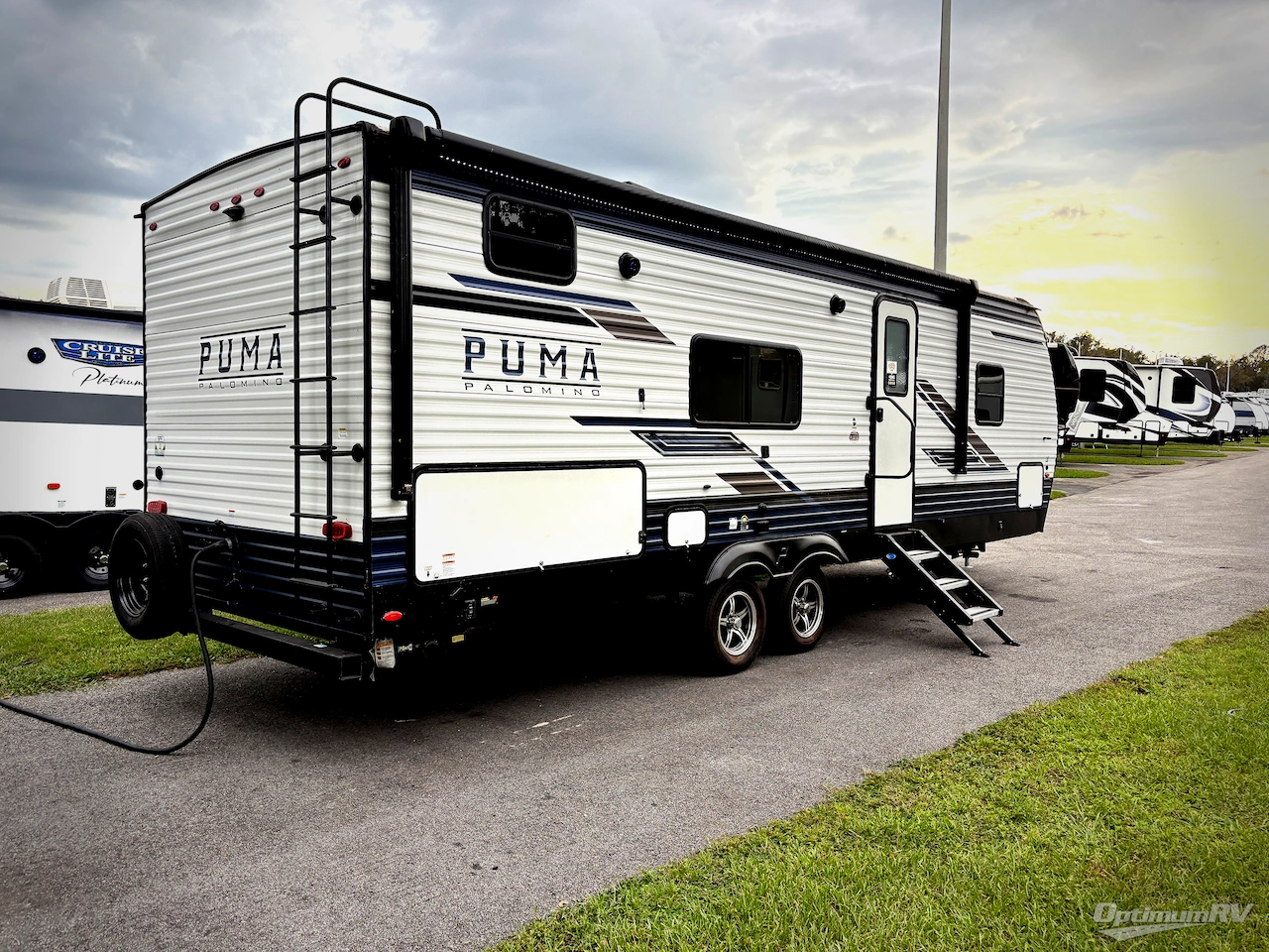 2024 Palomino Puma 25BHS Photo 2