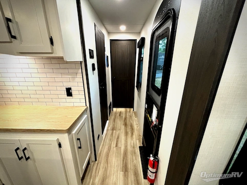 2027 Venture SportTrek Touring Edition STT343VIK RV Photo 2