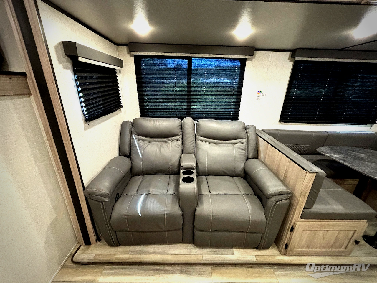 2023 Coachmen Northern Spirit Ultra Lite 2963BH Photo 9