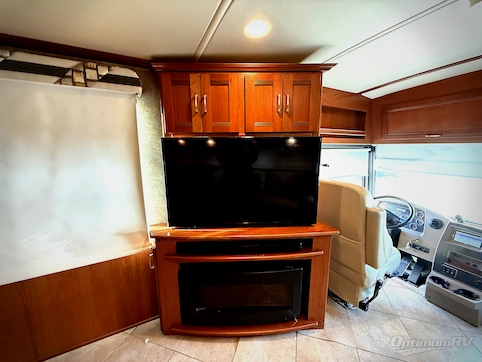 2016 Winnebago Forza 36G RV Photo 2
