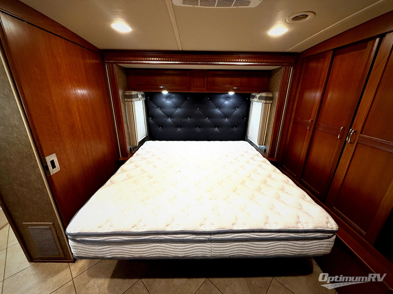 2016 Winnebago Forza 36G Photo 18