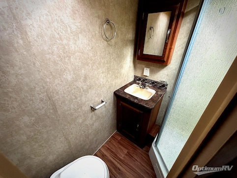 2014 Forest River Salem 31BKIS RV Photo 4